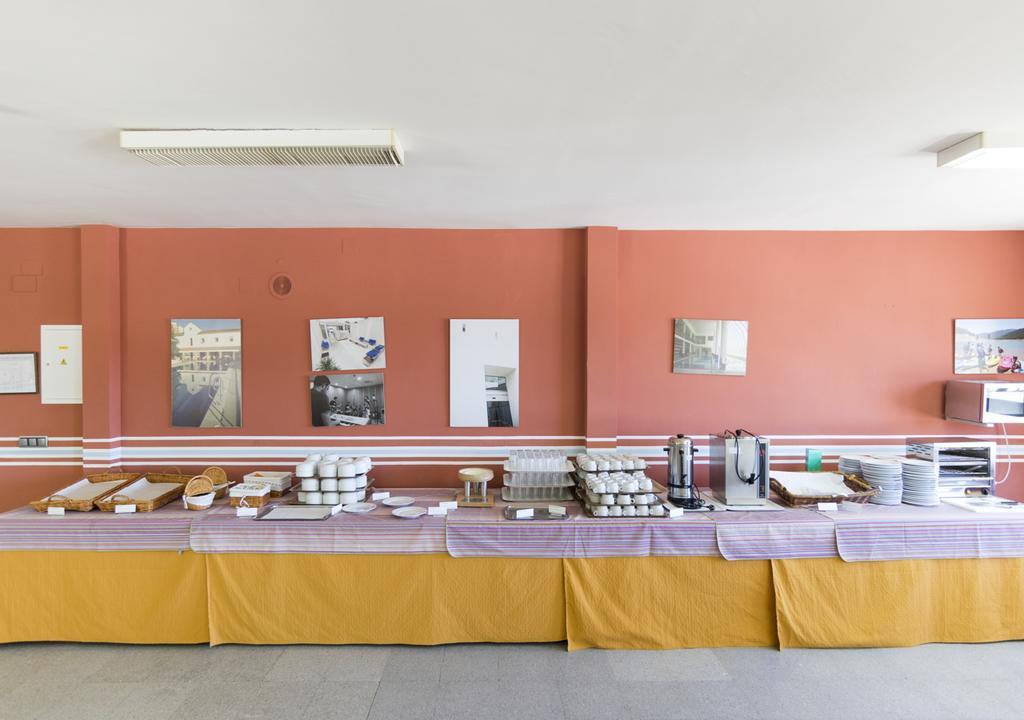 Albergue Inturjoven Constantina Buitenkant foto