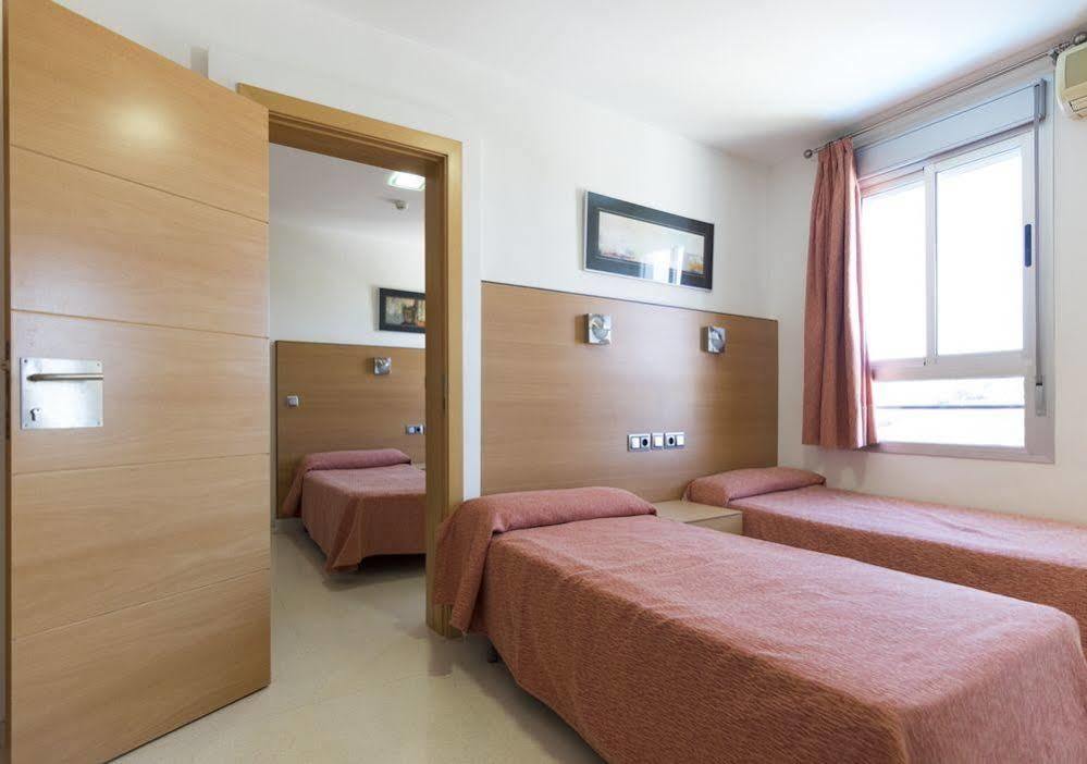 Albergue Inturjoven Constantina Buitenkant foto
